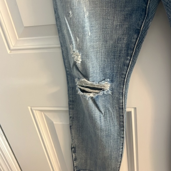 Revolve Pistola Sz 27 NWOT Denim Jean with Distressing - Picture 5 of 9